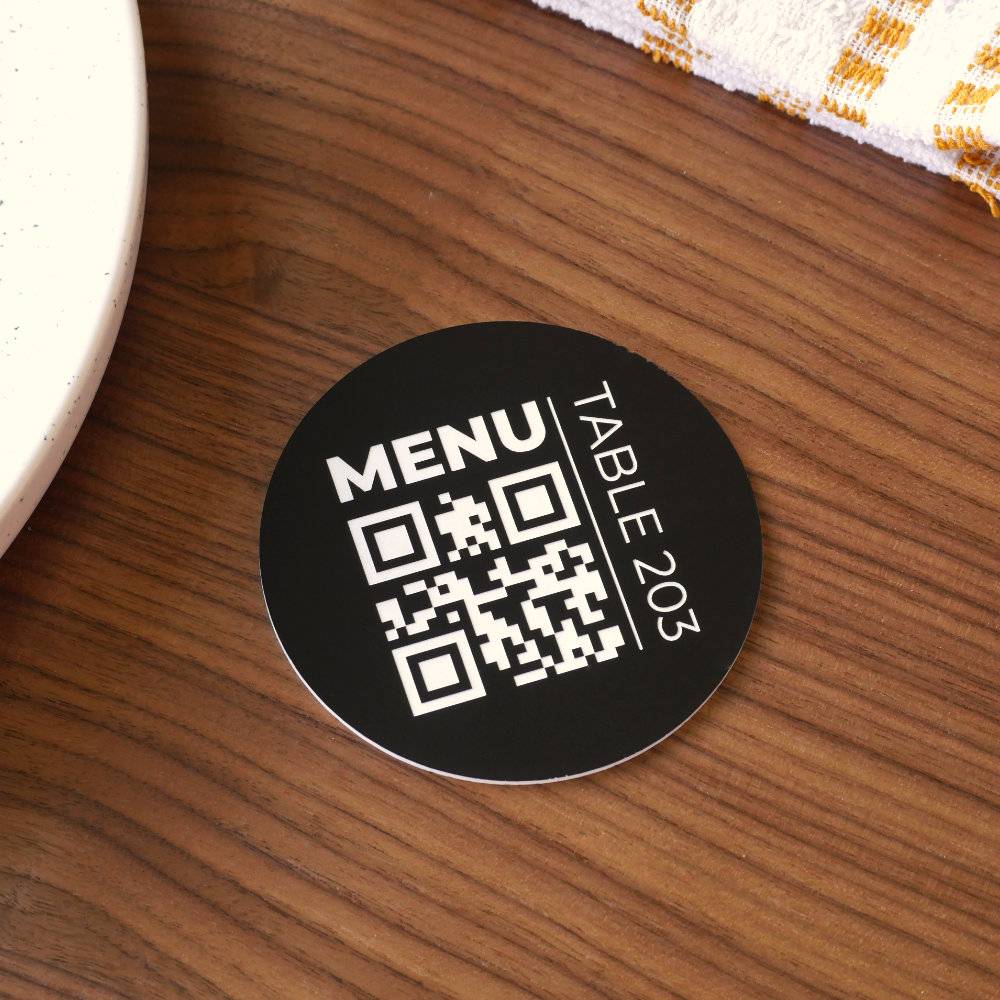 Plaque ronde Qr code à poser sur table avec numéro noir