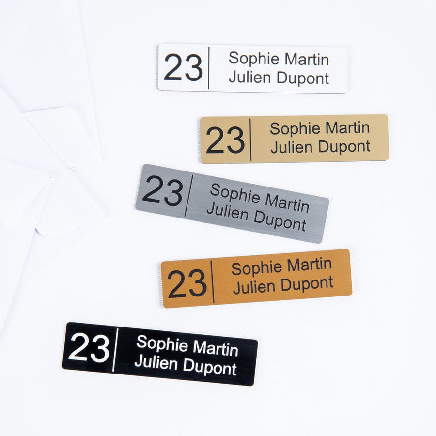 Plaque Adhésive Gravée avec Numéro – Personnalisable pour Boîte aux Lettres UNISIGN