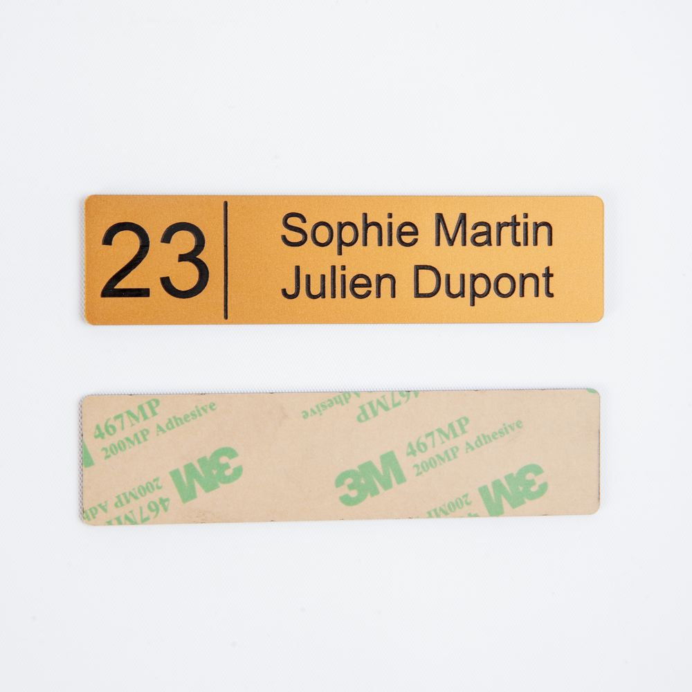 Plaque Adhésive Gravée avec Numéro – Personnalisable pour Boîte aux Lettres UNISIGN