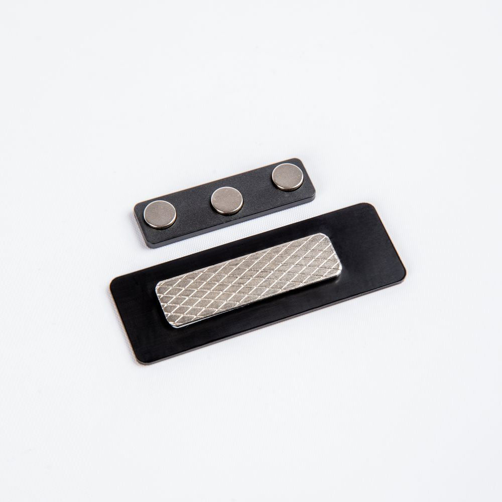 Badge Personnalisé en Bois Gravé pour Pharmaciens UNISIGN