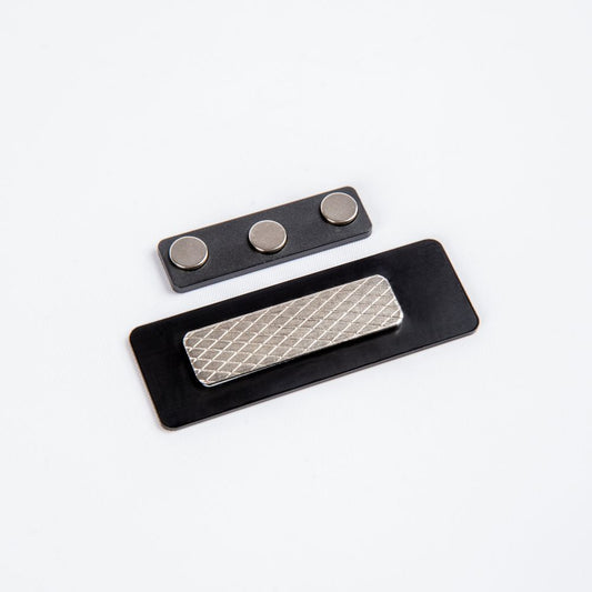 Badge Personnalisé en Bois Gravé pour Pharmaciens UNISIGN