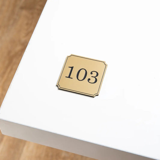 Numéro de Table Carré - Style Vintage - Gravé UNISIGN
