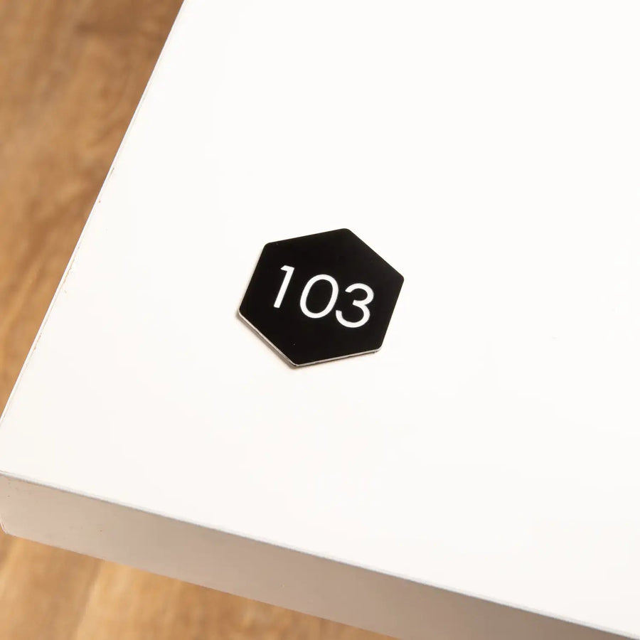Numéro de Table - Hexagonal - Gravé UNISIGN