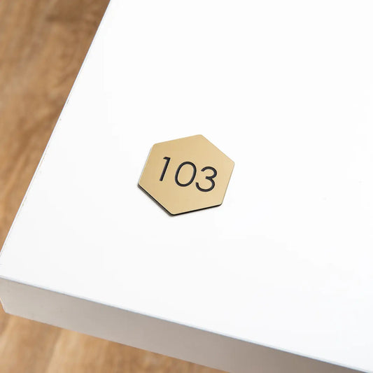 Numéro de Table - Hexagonal - Gravé