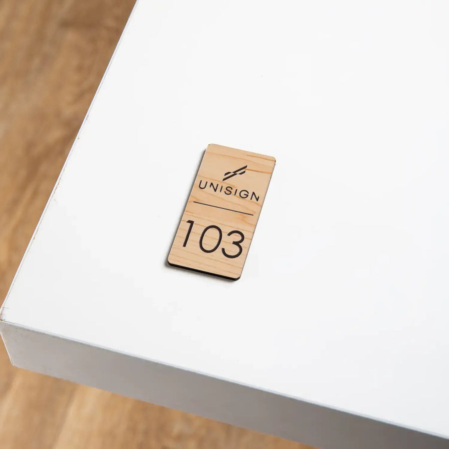 Numéro de Table + Votre Logo UNISIGN