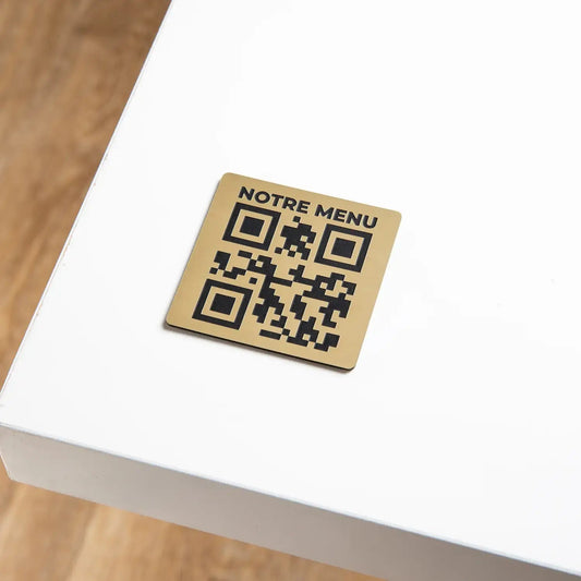 Plaque QR code gravée Carré avec phrase UNISIGN