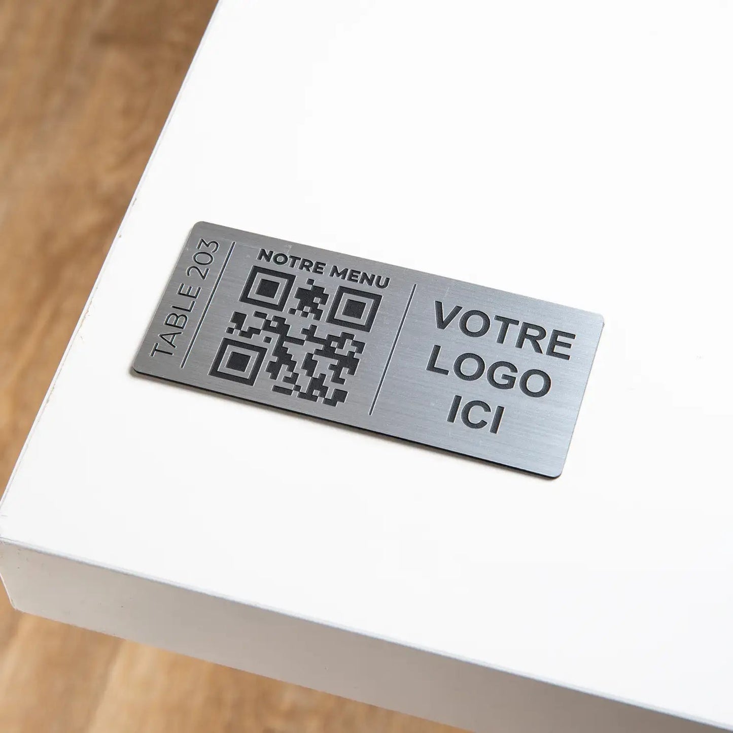 Plaque QR code Rectangle + Logo + Numéro ( 9 x 4 cm) UNISIGN
