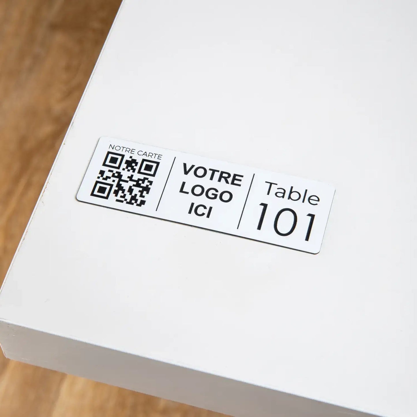 Plaque QR code Rectangle + Logo + N° de table ( 3 x 9 cm) UNISIGN