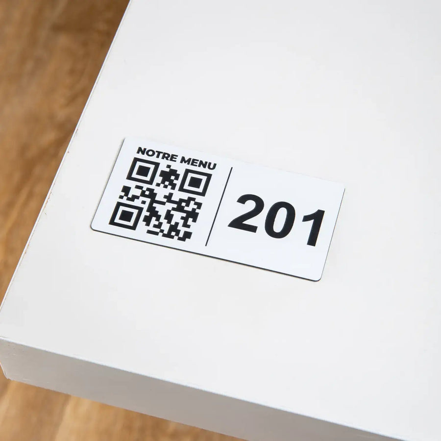 Plaque QR code Rectangle + Numéro (4 x 8 cm) UNISIGN