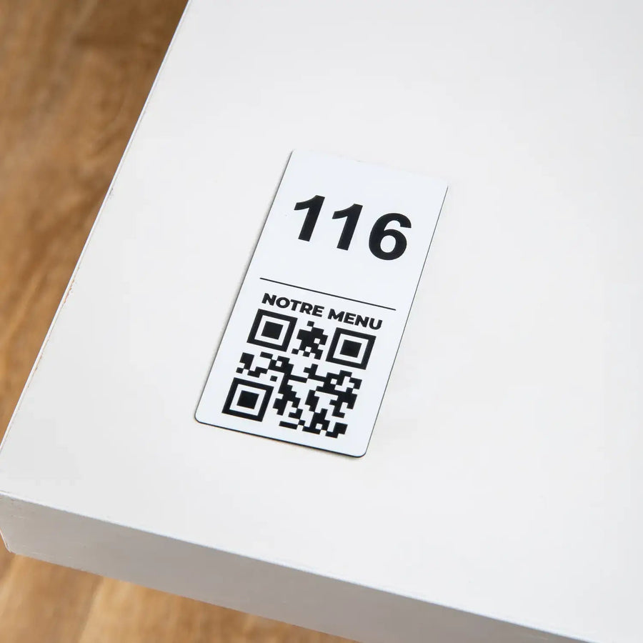 Plaque QR code Rectangle + Numéro (4 x 8 cm) UNISIGN